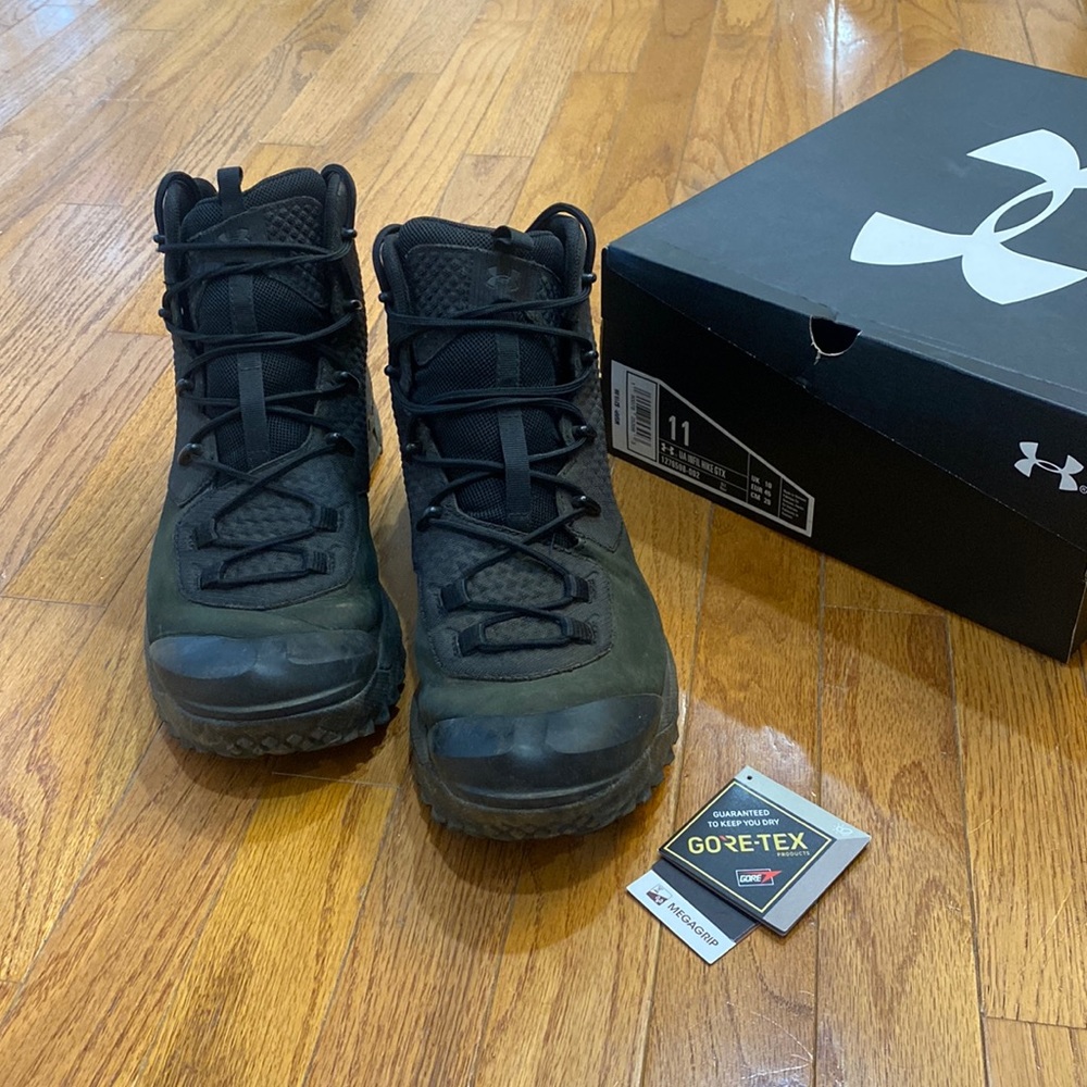 Men’s Under Armour GTX black hiking boots. Size 11. Gore-Tex waterproof